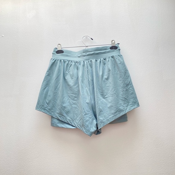 GYMSHARK - Blue Vital Shorts - Picture 2 of 7